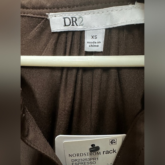 DR2 long sleeve blouse. Brown. XS (fits like a Small) - Picture 2 of 7